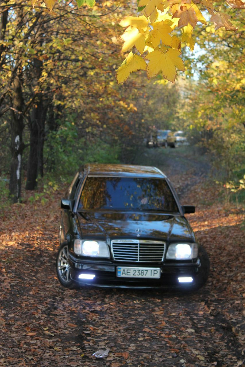 Фото в бортжурнале Mercedes-Benz E-Class (W124)
