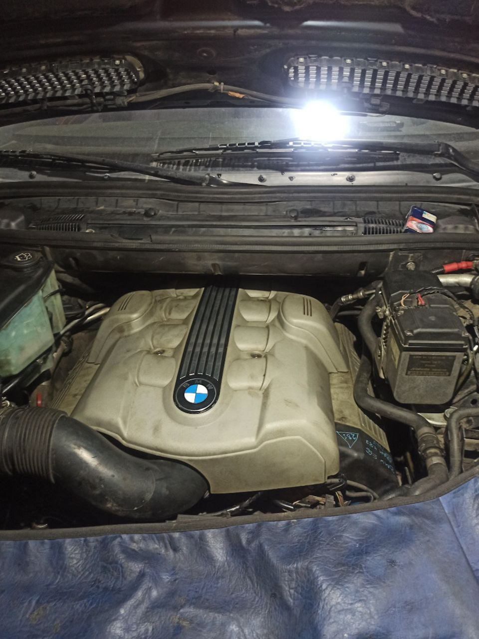 Фото в бортжурнале BMW X5 (E53)