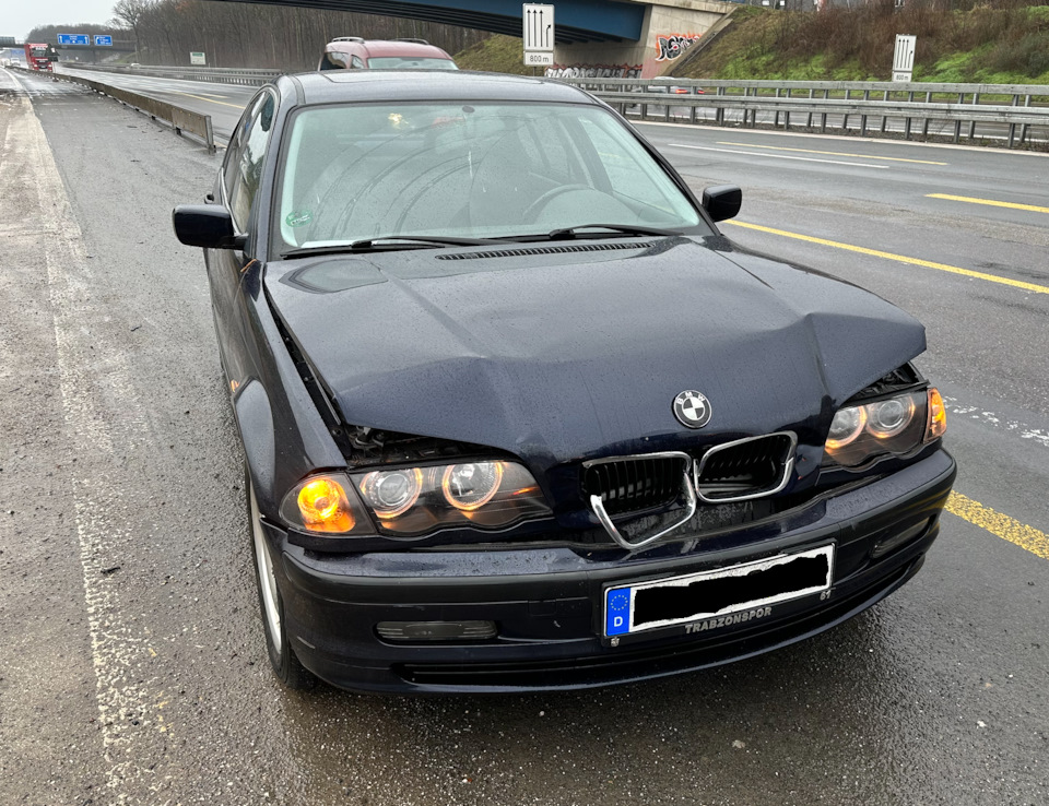 повреждения у виновника аварии — BMW 5 series Touring (F11)