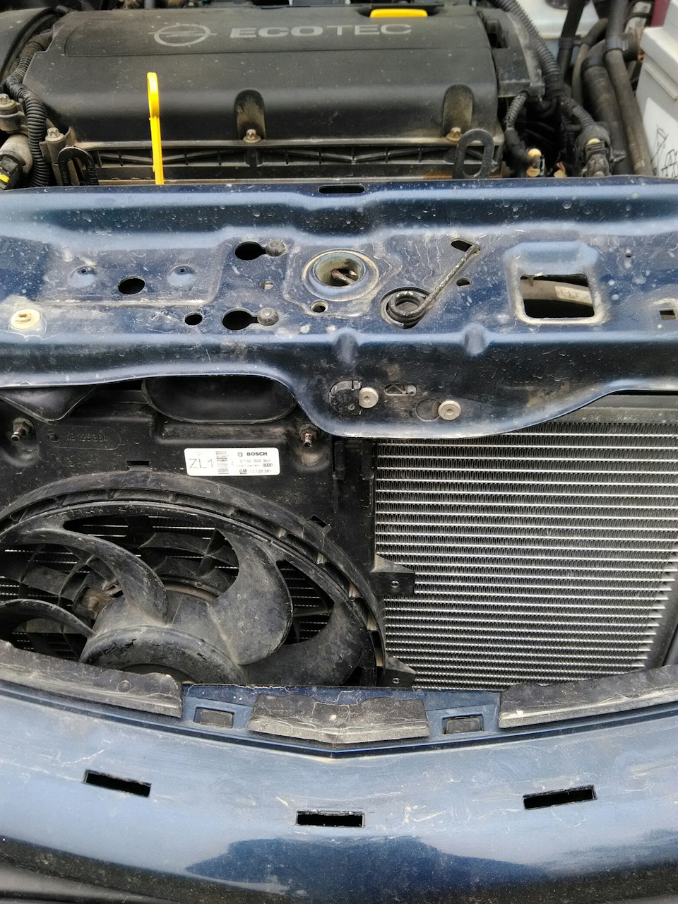 Фото в бортжурнале Opel Astra H. Запчасти на фото: 0130300