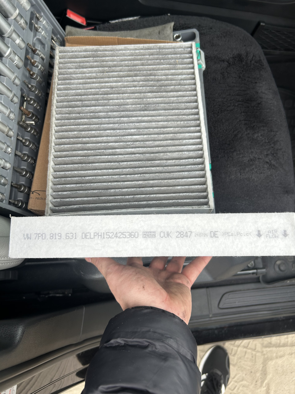 Фото в бортжурнале Volkswagen Touareg (2G). Запчасти на фото: 7P0819631, CUK2847
