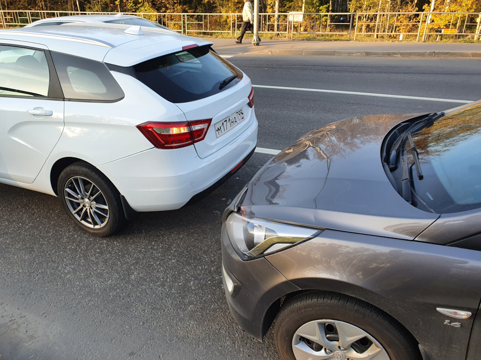 Фото в бортжурнале Lada Vesta SW (1G)