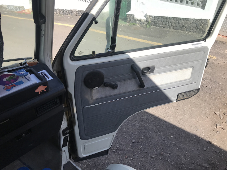 Фото в бортжурнале Volkswagen Transporter T3