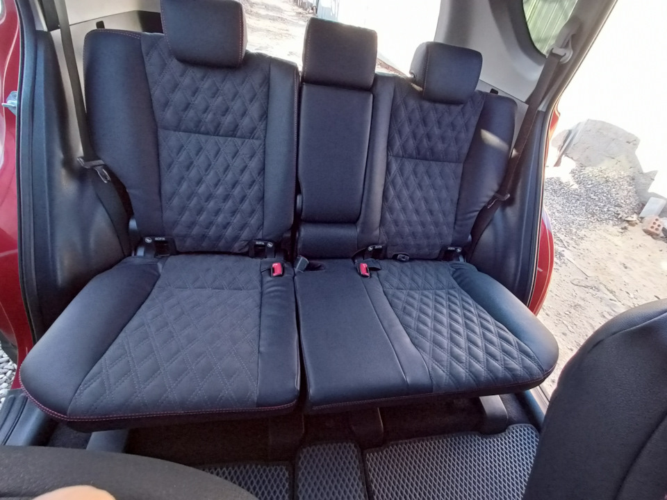 Фото в бортжурнале Toyota RAV4 (IV)