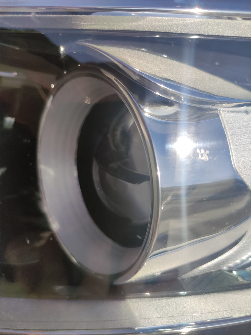 Bi-Led в фаре — KIA Rio (3G)
