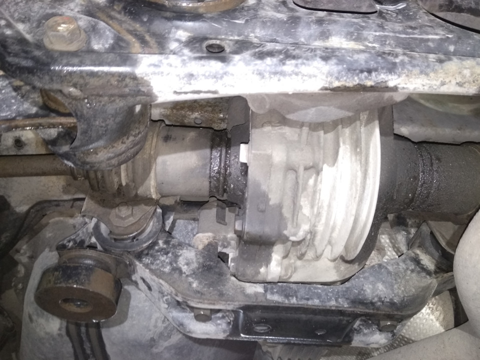 Фото в бортжурнале Toyota Corolla Axio (E140)