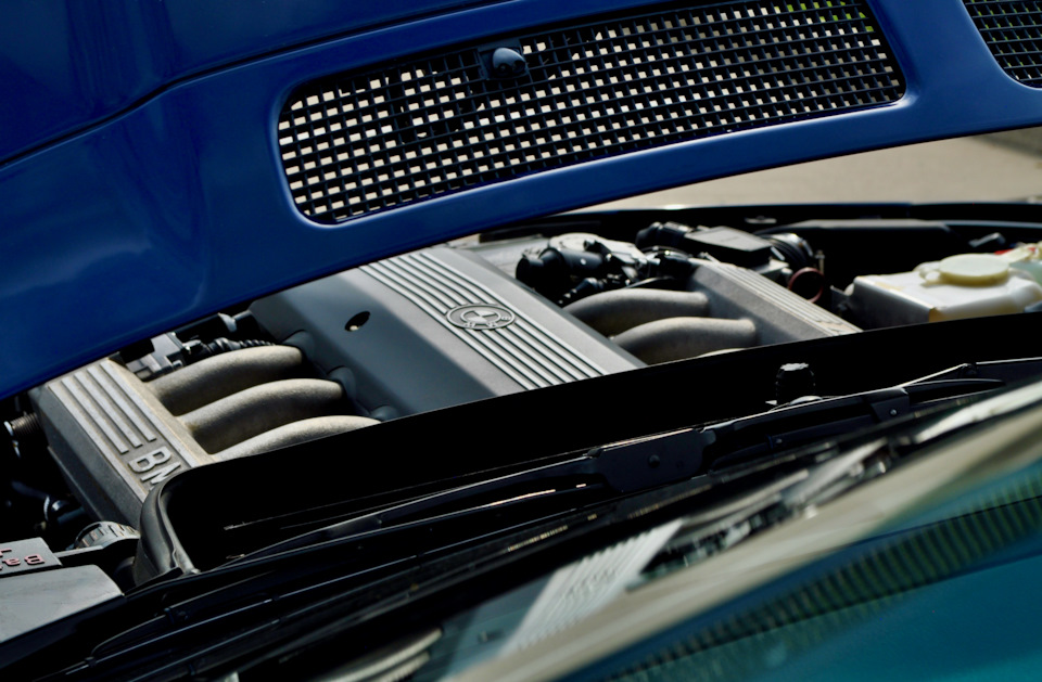 Photo from the logbook BMW 8 series (E31)