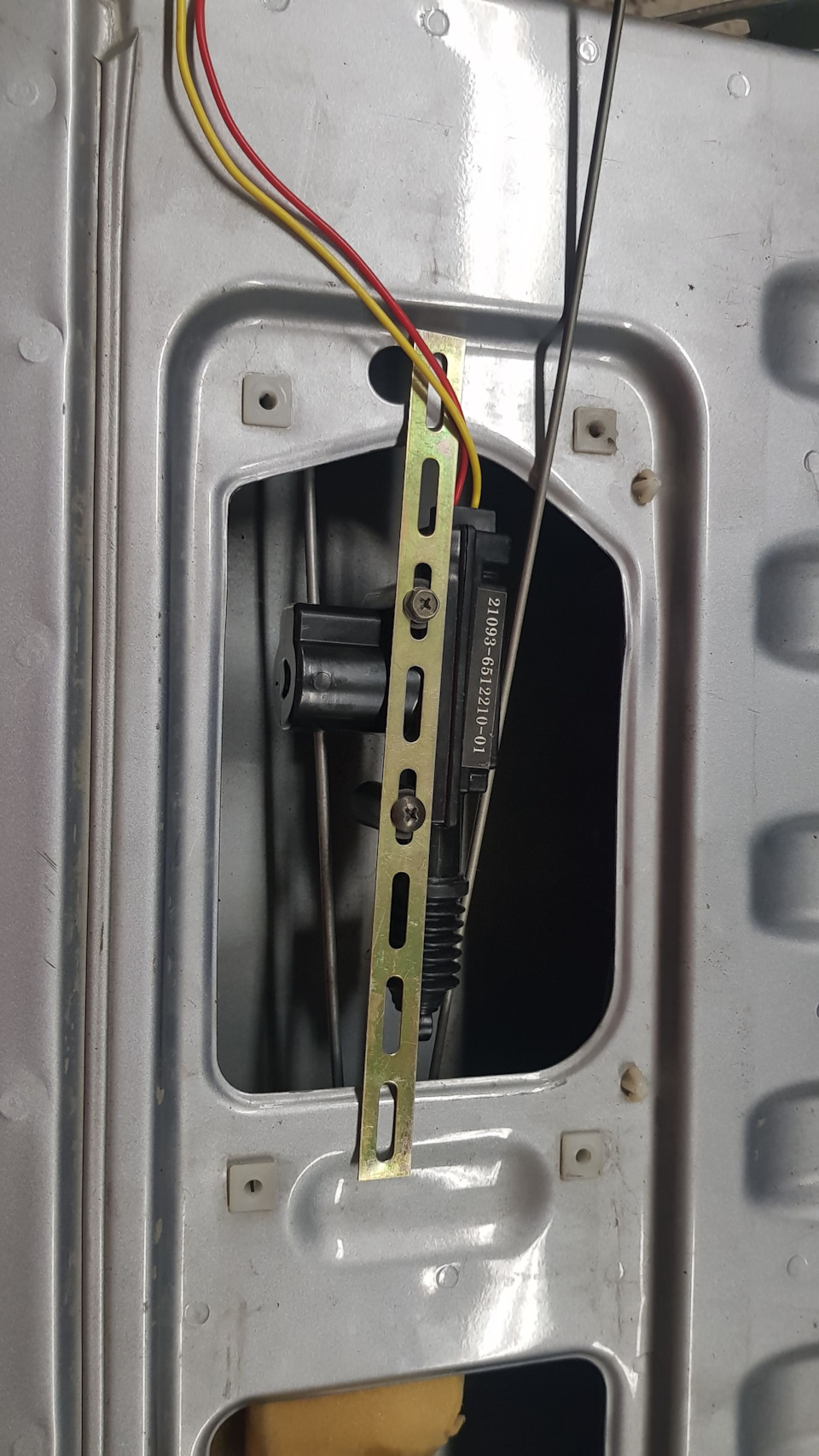 Фото в бортжурнале Mitsubishi L200 (4G). Запчасти на фото: 21093651221001