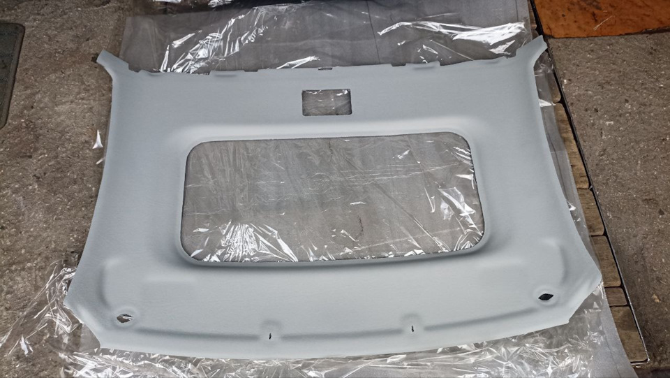 Готовый перетянутый потолок перед установкой в салон — Honda Prelude (BA8/BA9/BB1/BB4)