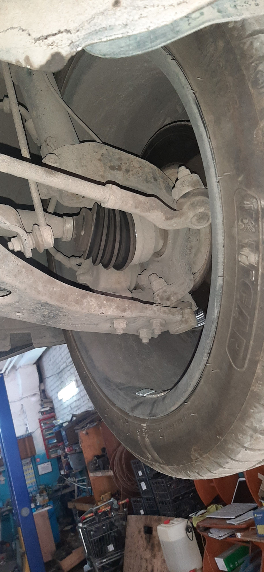 Фото в бортжурнале Ford C-Max I