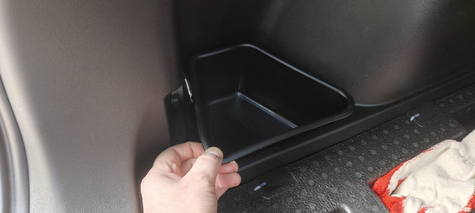 Вынимаем боковой лоток — Haval H7 (2G)
