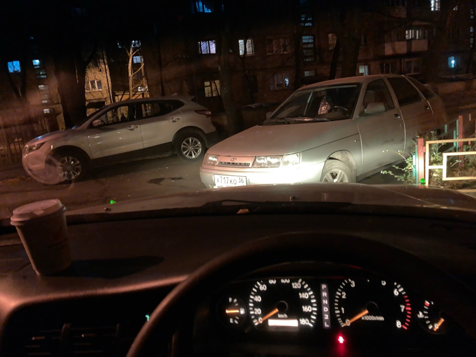 Туманки — Toyota Mark II (100). Запчасти на фото: 1717K0