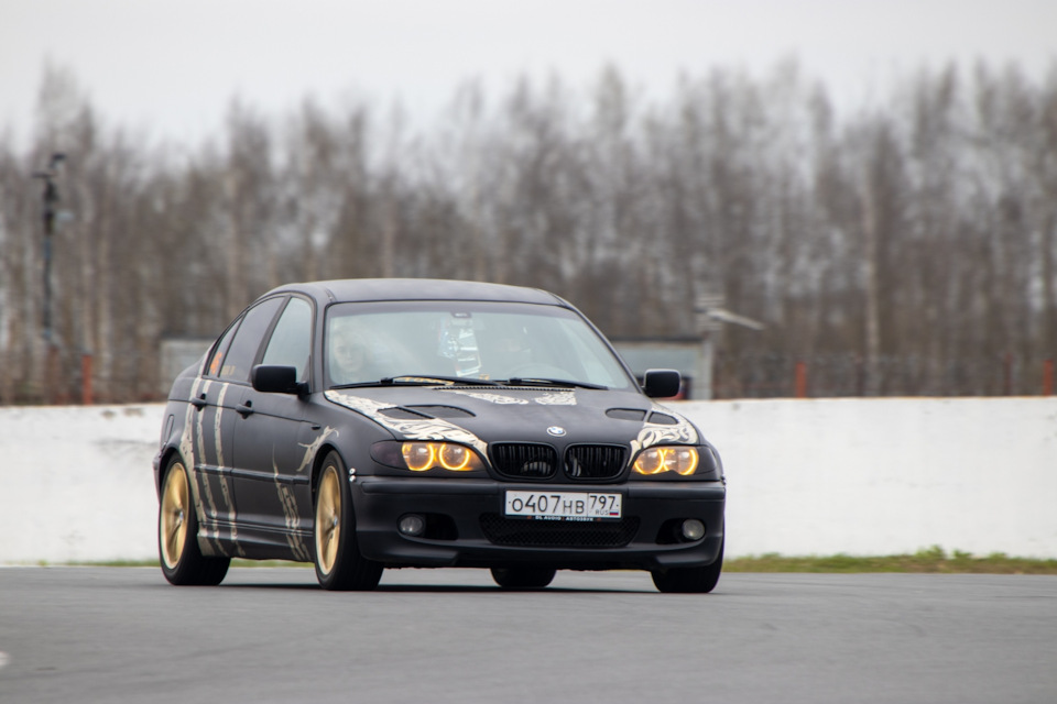 Фотка — BMW 3 series (E46)