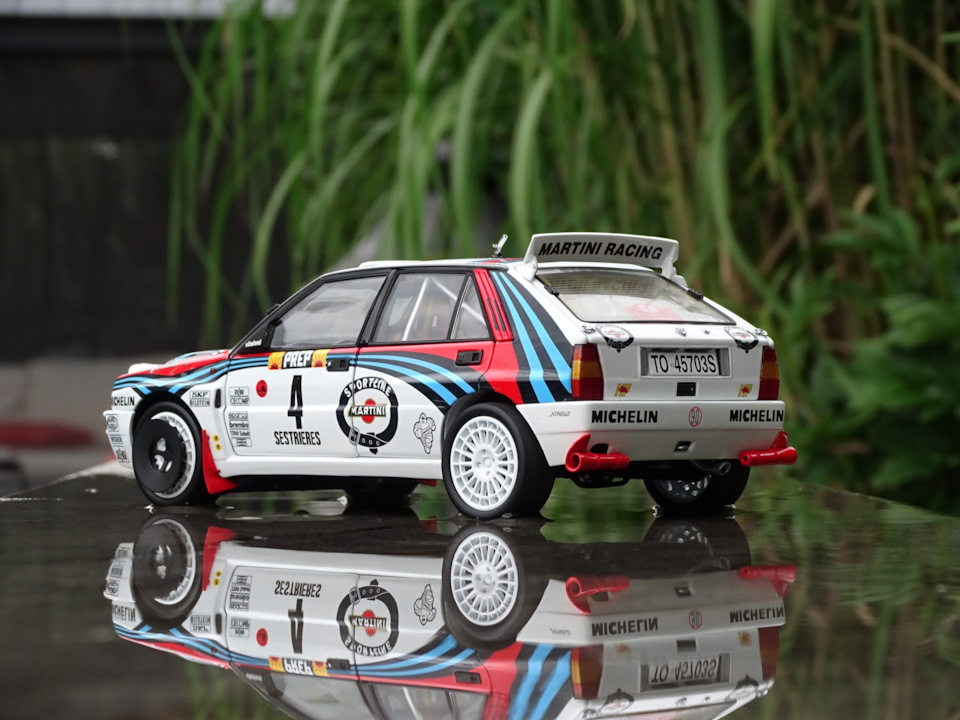 LANCIA DELTA HF INTEGRALE #4 WINNER rally Monte Carlo Kyosho 1/18