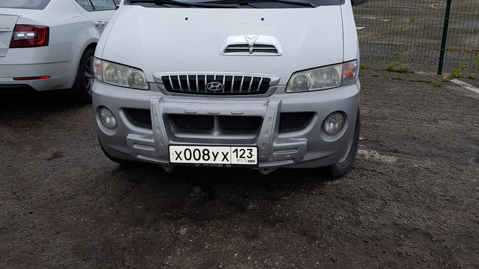 Hyundai Starex Белый БЕГЕМОТИК