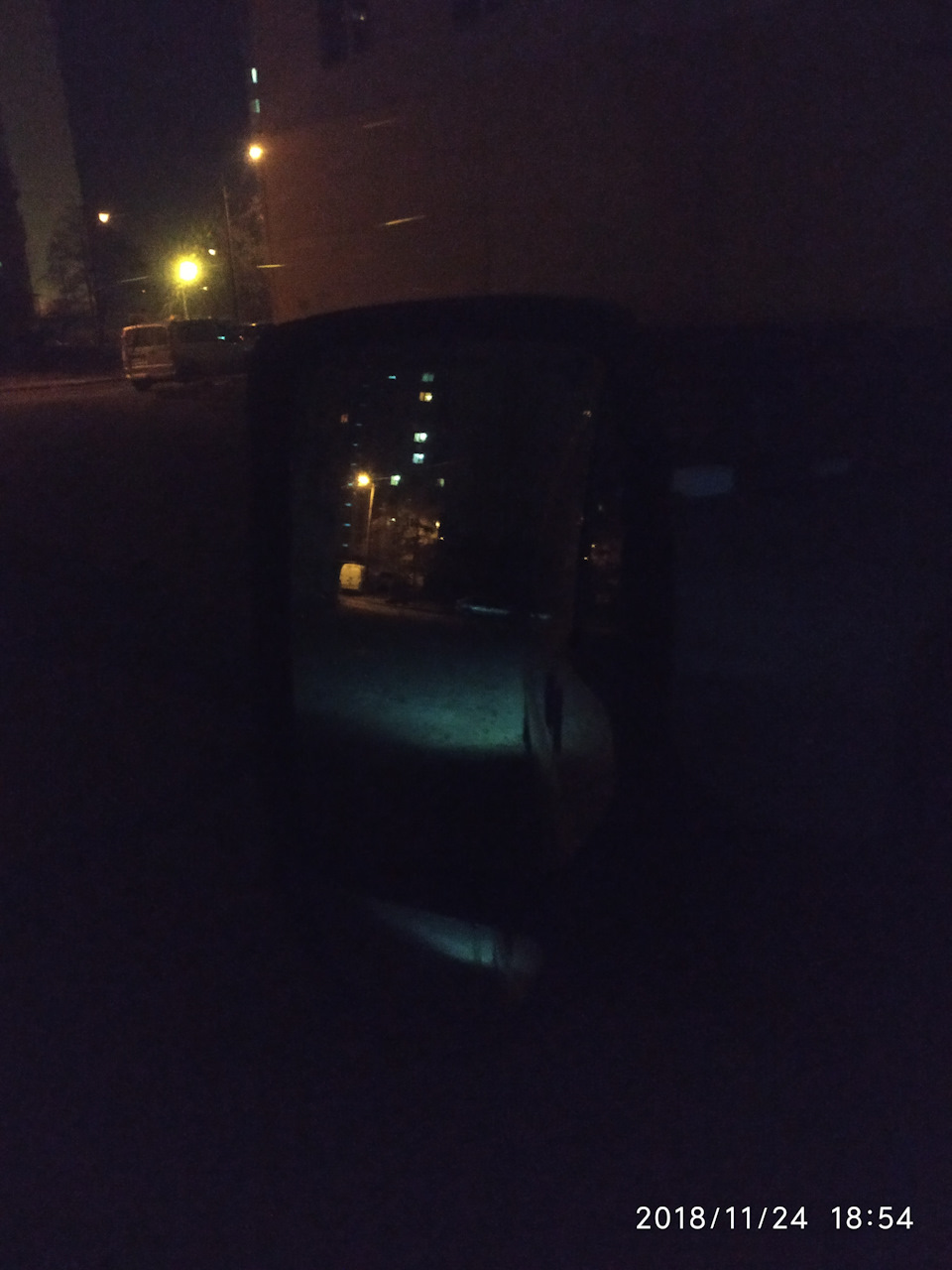 левое зеркало через тонировку… — Ford Transit (6G)