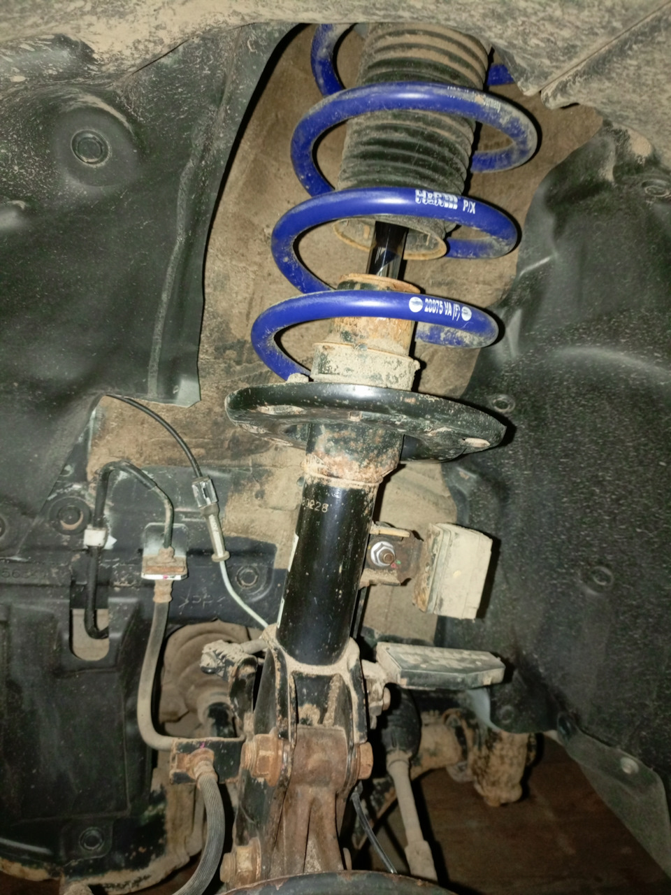 Установка пружин H&R 28875-3 — Mazda CX-5 (2G) бензин, 2,5 л, 2018