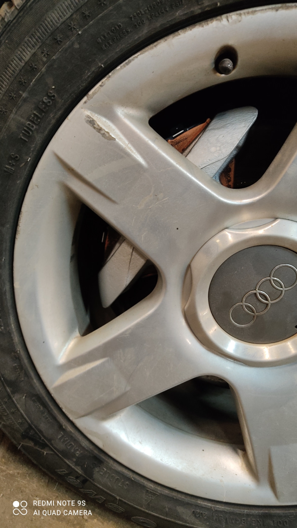 Тормозилки, первый раз такую конструкцию встретил — Audi Allroad (C5)