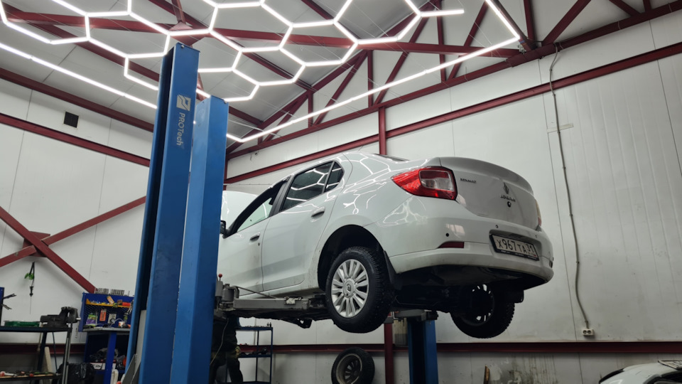 Фото в бортжурнале Renault Logan (2G)