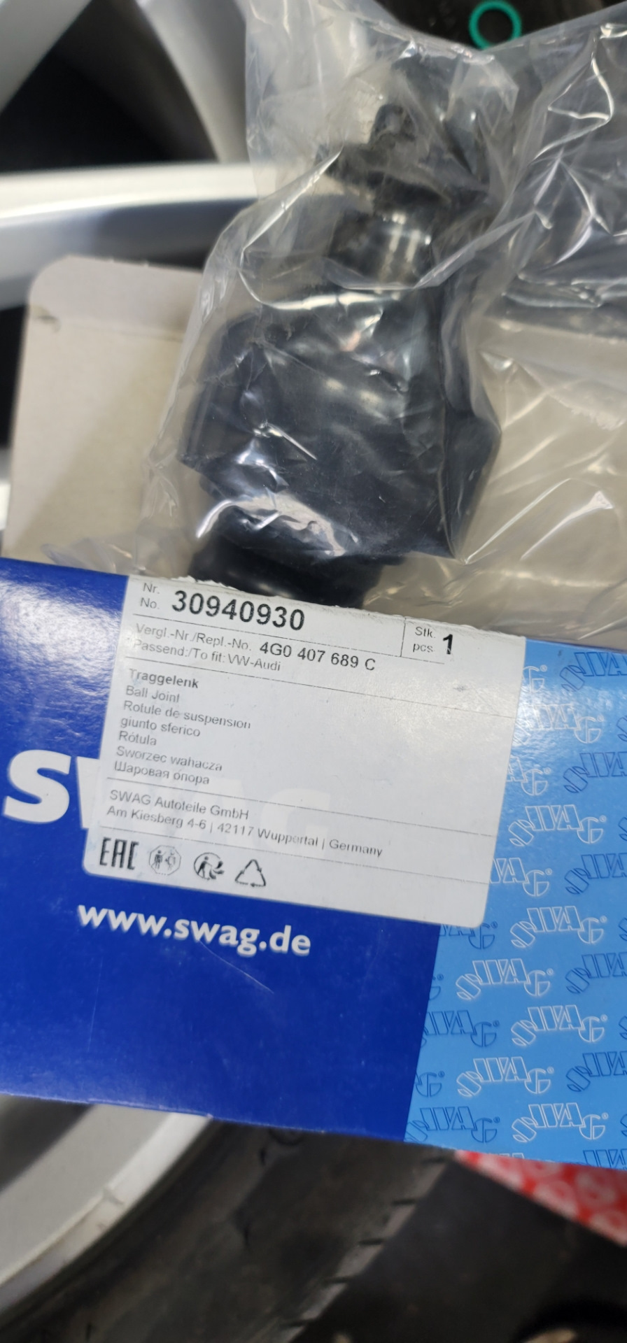 Фото в бортжурнале Audi A7 Sportback (1G). Запчасти на фото: 30940930, 4G0407689C