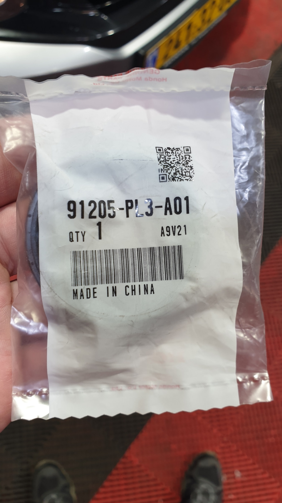 Фото в бортжурнале Honda Civic Hatchback (8G). Запчасти на фото: 91205PL3A01