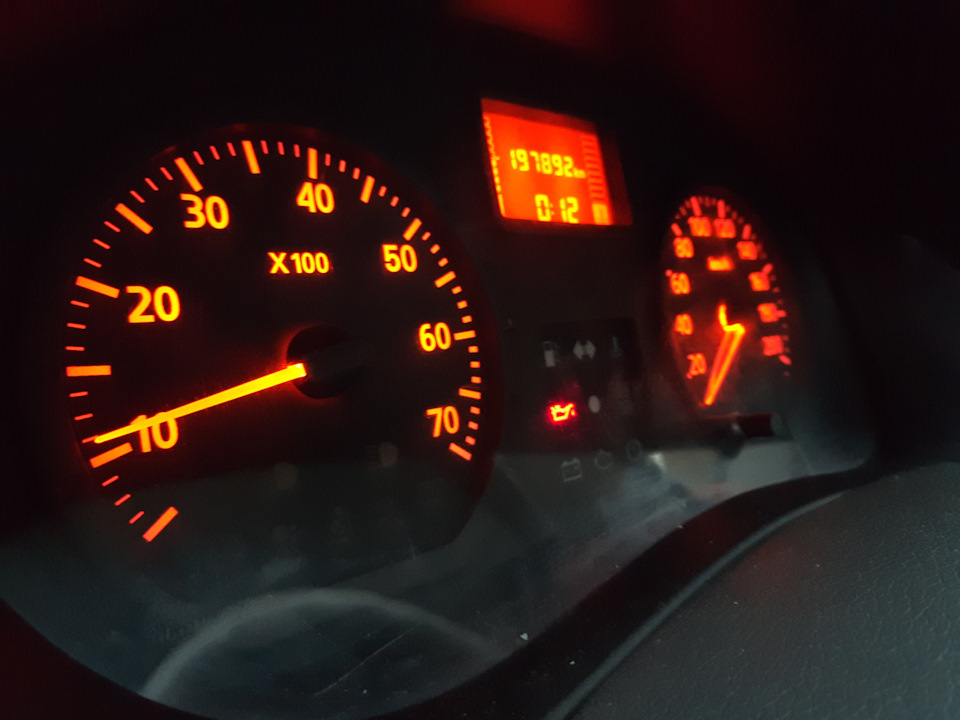 Фото в бортжурнале Renault Logan (1G)