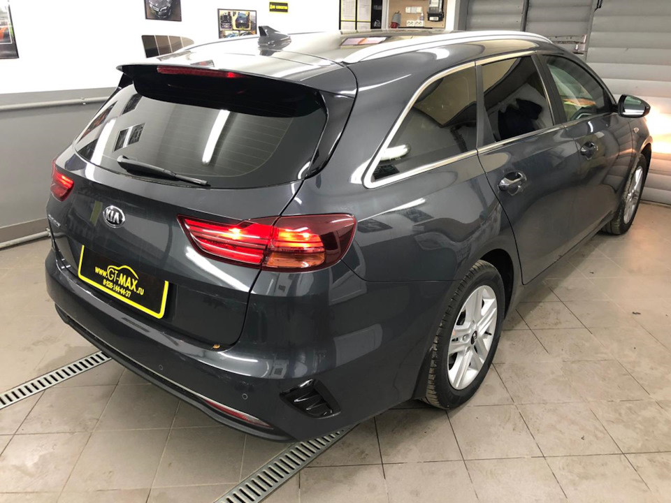 Фото в бортжурнале KIA Ceed SW (3G)