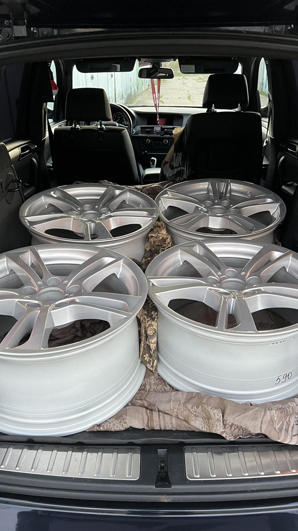 Фото в бортжурнале BMW X3 (F25)