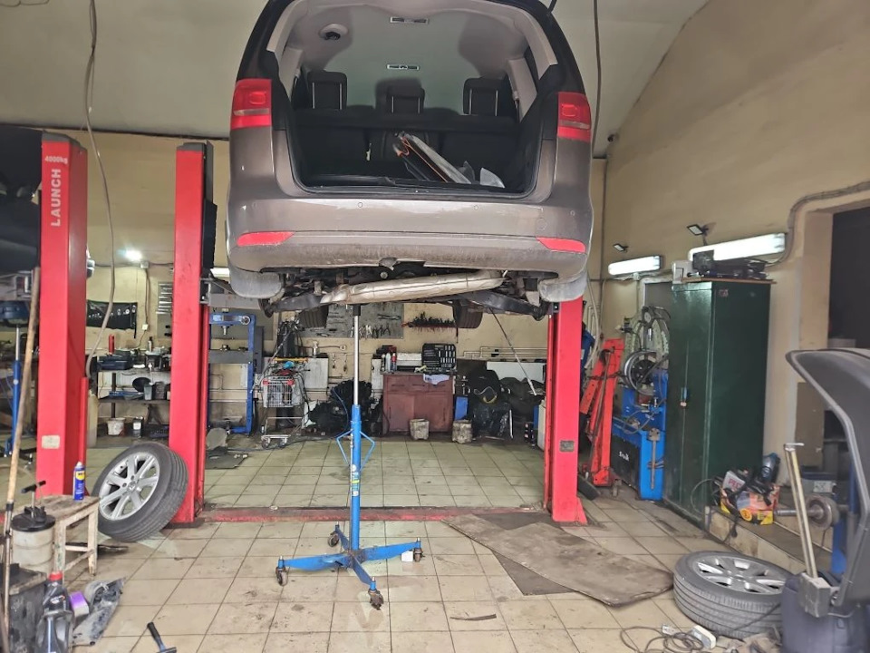 Фото в бортжурнале Volkswagen Touran (1G)