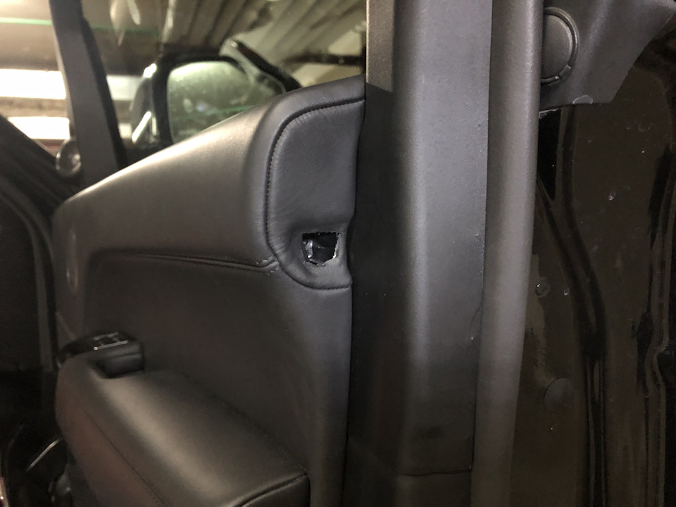 шуруп — Land Rover Range Rover (4G)