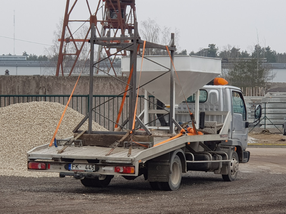 Фото в бортжурнале Nissan Cabstar