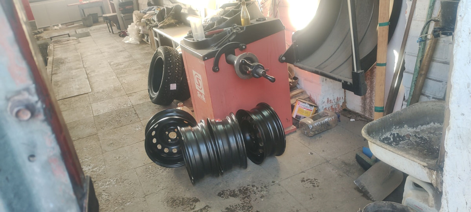 Штампованные диски YST 6x15 4x100 56.6 ET40 — FIAT Punto III