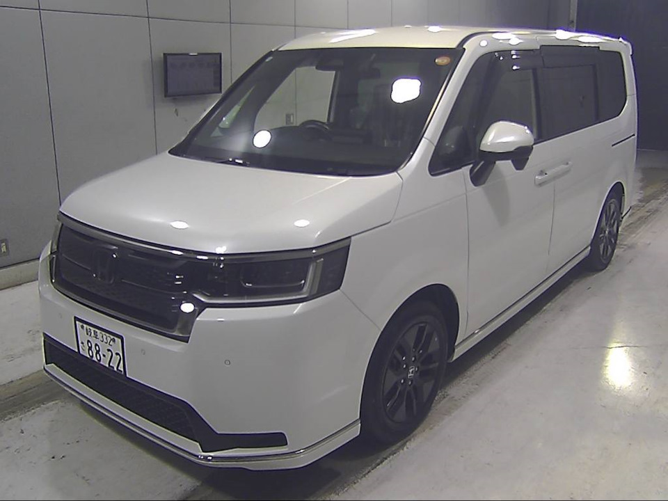 . — Honda Stepwgn (6G)