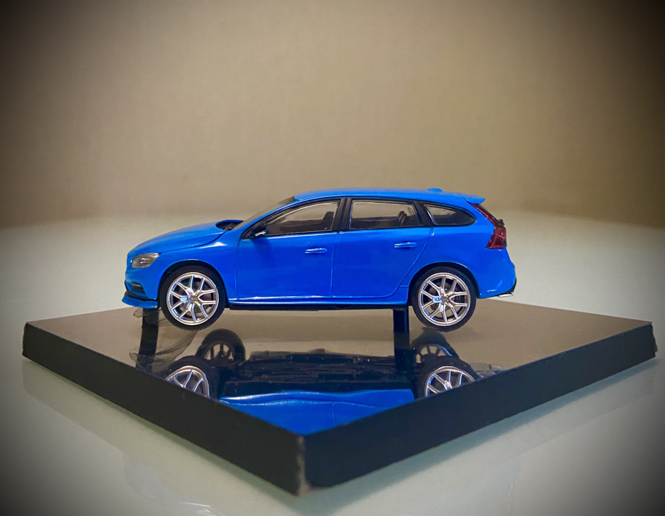 Volvo v60 polestar 1/43 motorart — Сообщество «Масштабные Модели