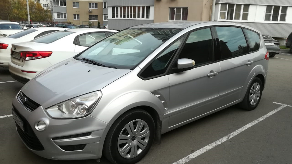 Ford S-Max