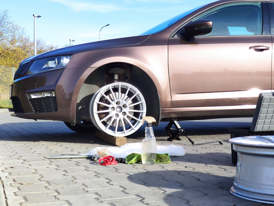 Фото в бортжурнале Skoda Octavia Combi A7 Mk3