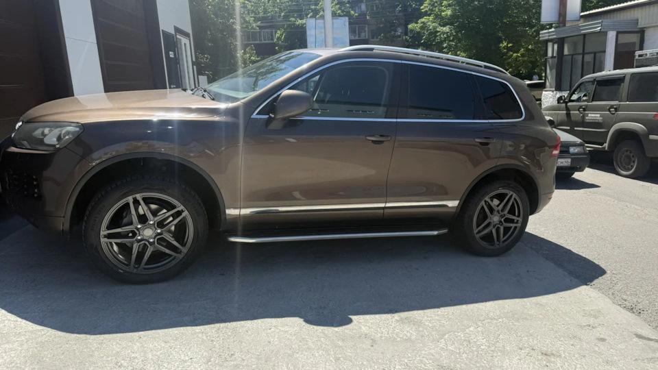 Volkswagen Touareg Коричневый