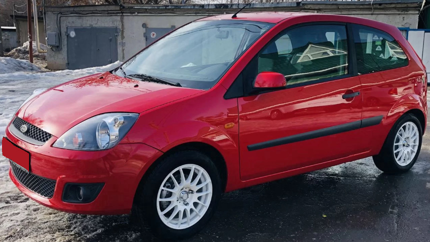 Ford Fiesta Букаха