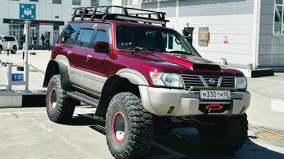 Nissan Safari aka "Вишня"