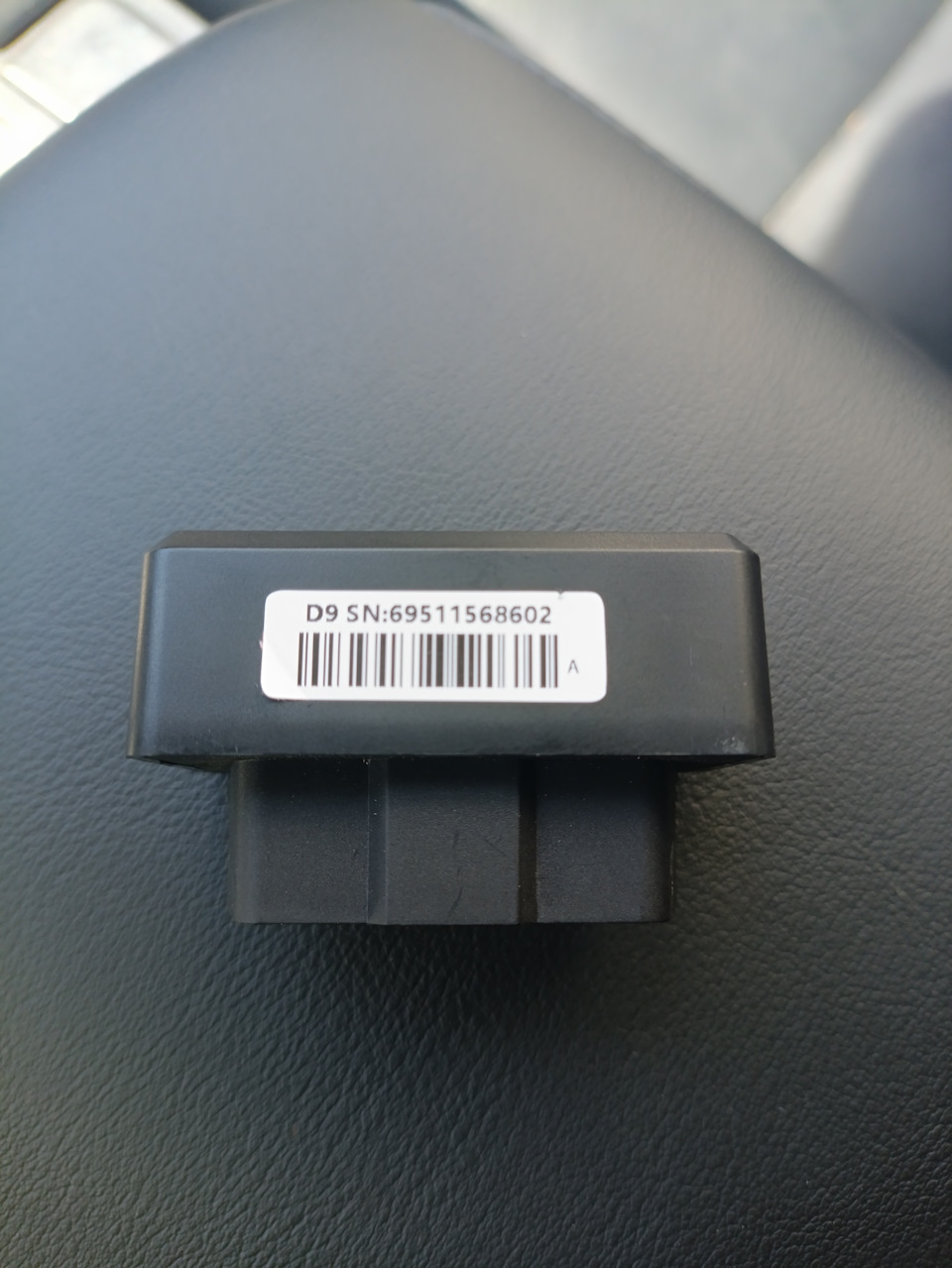 Нашёл в авто gps треккер . — Mazda 3 (4G) BP