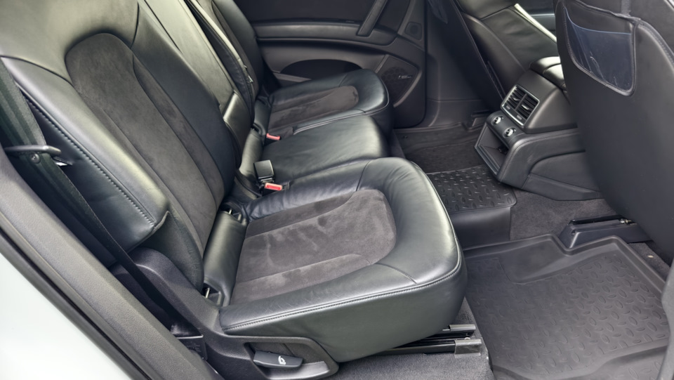 Фото в бортжурнале Audi Q7 (1G)