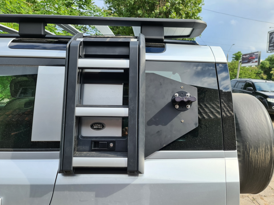 Фото в бортжурнале Land Rover Defender (L663)