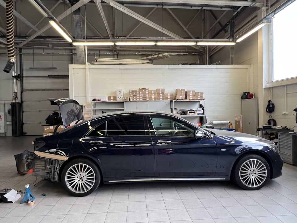 Фото в бортжурнале Mercedes-Benz S-Class (W222)