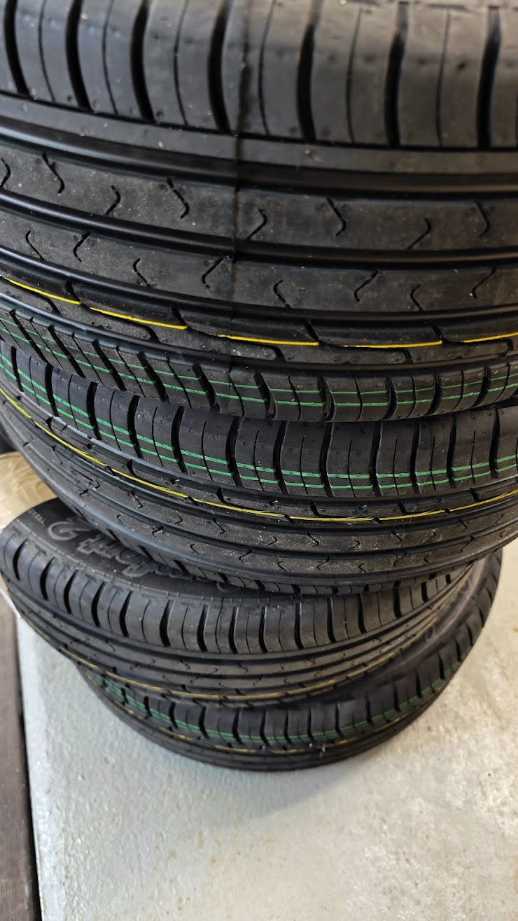 Cordiant Comfort 2 205/55 R16 94V — Volkswagen Jetta V. Запчасти на фото: Cordiant Comfort 2 205/55R16