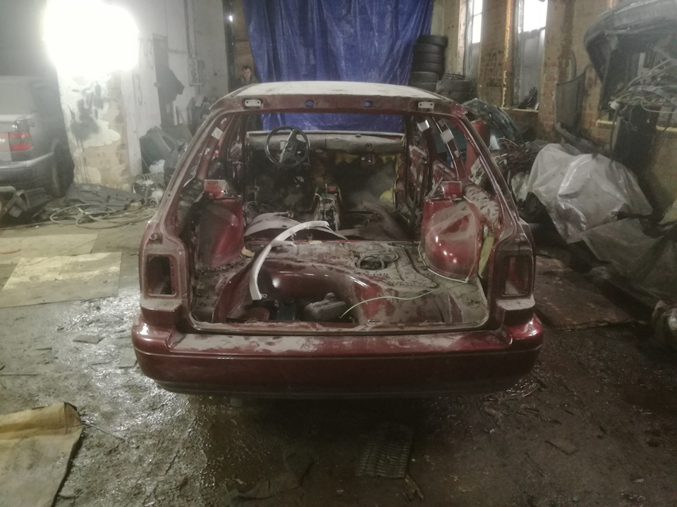 Фото в бортжурнале Volkswagen Passat Variant (B4)