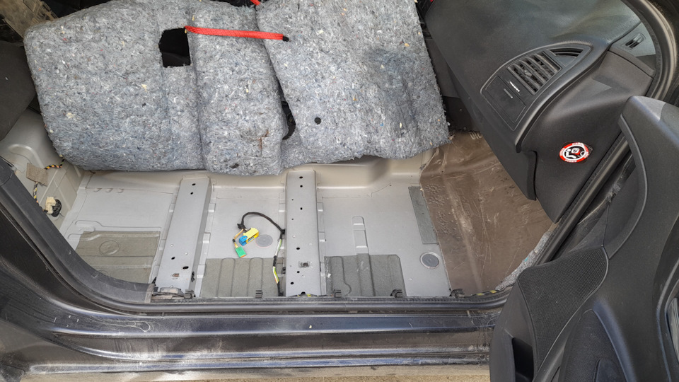 Фото в бортжурнале Citroen C4 (1G)