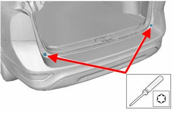 Открываете багажник. В проеме багажника выкручиваем два винта. — Volvo XC60 (1G)