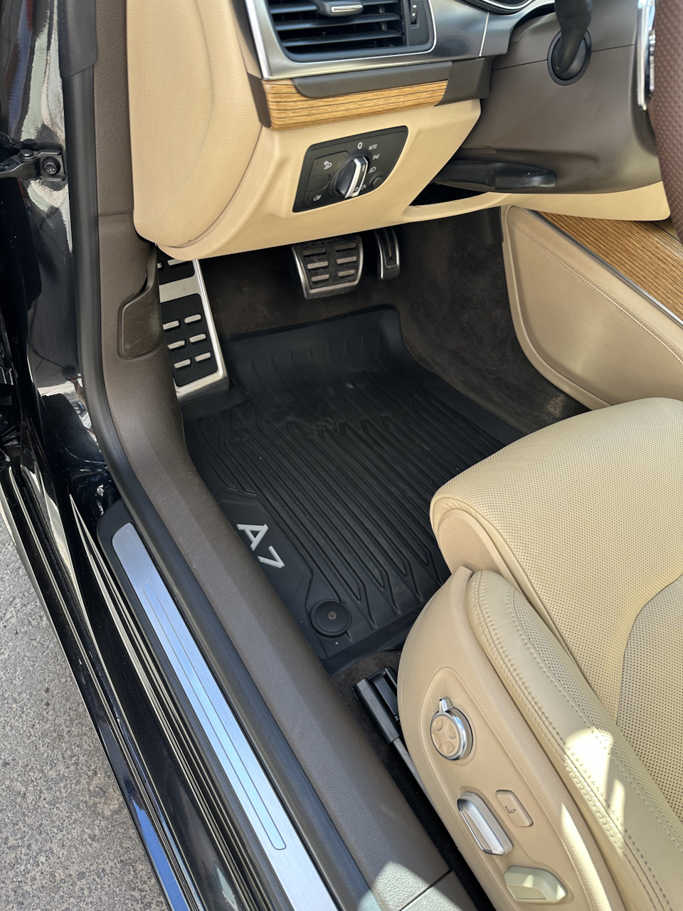 Новые ковры, A7 4k gen — Audi A7 Sportback (1G)
