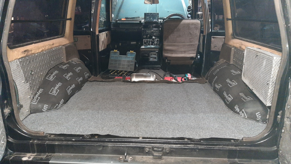 Фото в бортжурнале Nissan Patrol GR I (Y60)