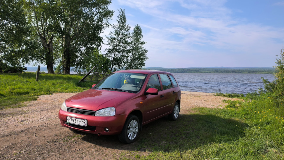 Lada Калина Универсал Красный пузырь